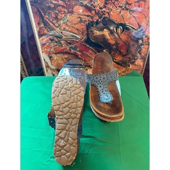SOPHIA MILANO ITALY Women's Blue Leather Cork Wedge Thong Sandals 8 - Picture 1 of 5